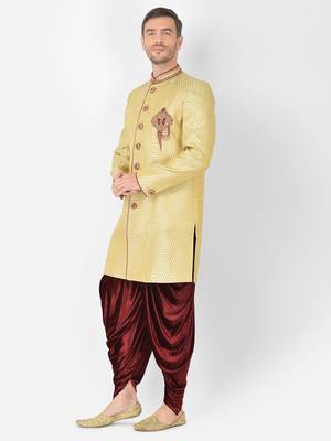 Anil Kumar Ajit Kumar Gold hand woven banarasi sherwani 2