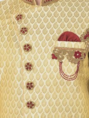 Anil Kumar Ajit Kumar Gold hand woven banarasi sherwani 5