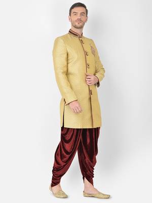 Anil Kumar Ajit Kumar Gold hand woven banarasi sherwani 3