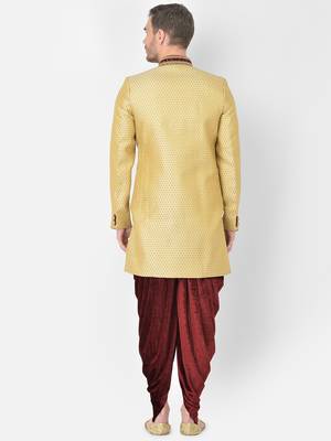 Anil Kumar Ajit Kumar Gold hand woven banarasi sherwani 4