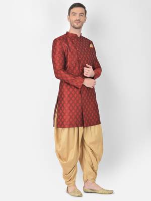 Anil Kumar Ajit Kumar Gold hand woven banarasi sherwani 3