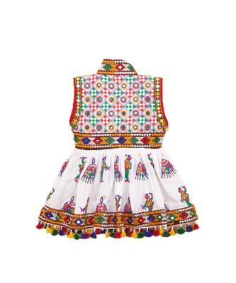 Banjara India Sleeveless Mirror Work Embroidered Kedia Set - White (KD-RGR-White-26) 4