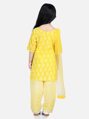 BownBee Pure Cotton Printed Kurti with Pant for Girls- Yellow 2