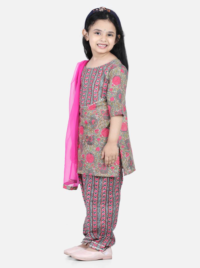 BownBee Pure Cotton Printed Kurti with Pant for Girls- Green