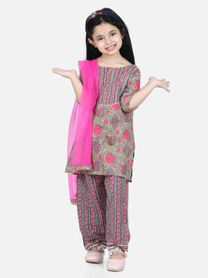 BownBee Pure Cotton Printed Kurti with Pant for Girls- Green 4