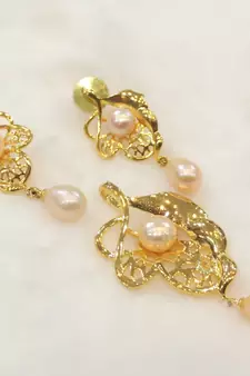 Pink pearl pendants