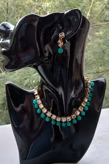 Kundan  necklaces set