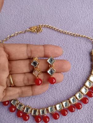 Kundan Red necklaces 3