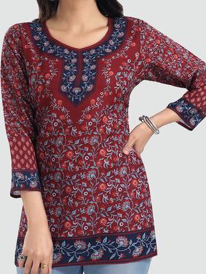 Maroon printed crepe kurtas-and-kurtis 4