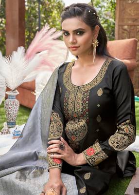 Black woven banarasi salwar 3