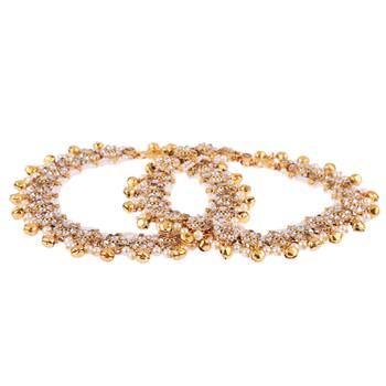 Gold pearl anklets 1