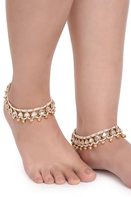 Gold pearl anklets 3