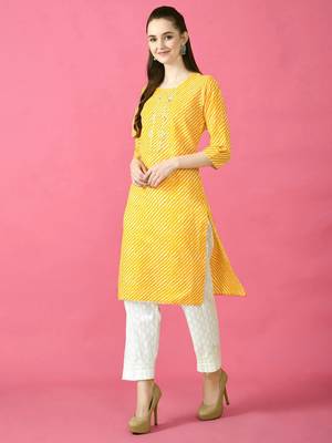 Shaysta Women's Lehriya Printed Cotton Kurti With Gota Work At Hemline 3