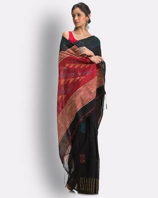 Black hand woven blended cotton saree with blouse 3