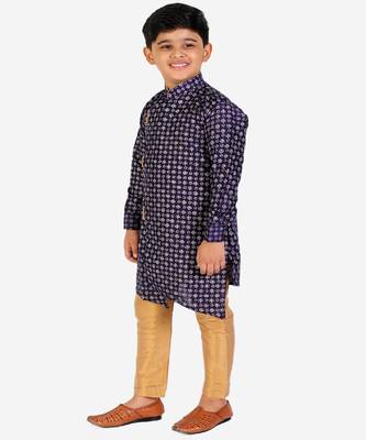Navy Blue Embellished Silk Cut Kurta Pajama Set 4