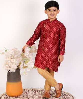 Maroon Embellished Silk Cut Kurta Pajama Set 2