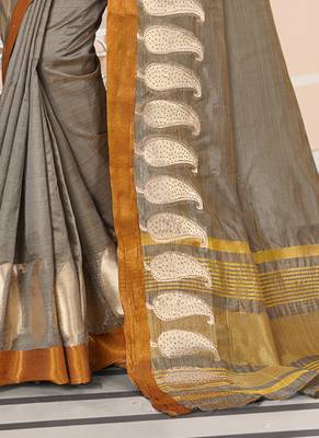 Grey embroidered cotton saree with blouse 3