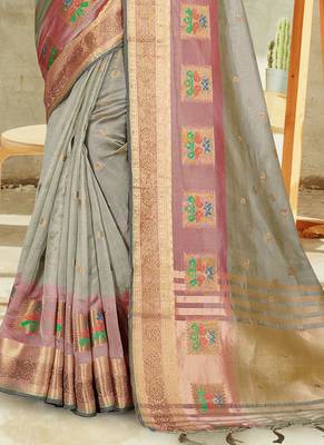 Grey embroidered organza saree with blouse 3