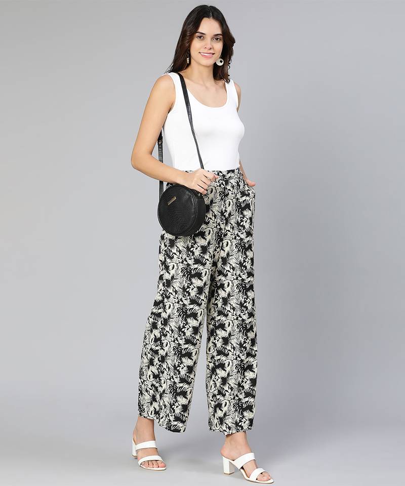 Printed black elasticated women pant