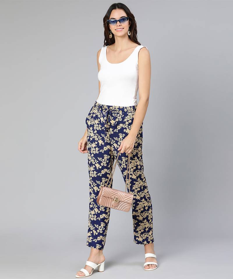 Full Blown Navy blue color eleasticated women pant