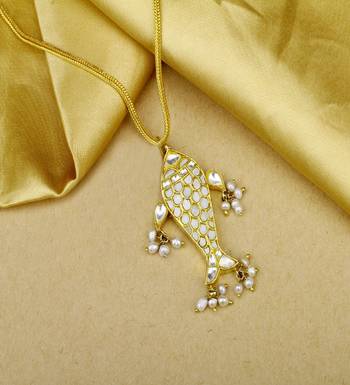 Sangeeta Boochra X Payal Singhal  Amaira Silver Pendant with Silver Chain 3