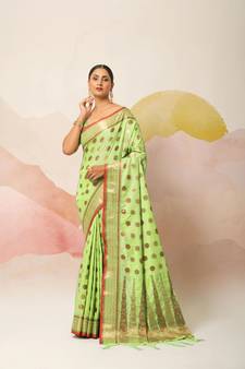 Green Embroidered Silk Blend Saree With Blouse