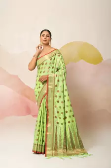 Green Embroidered Silk Blend Saree With Blouse
