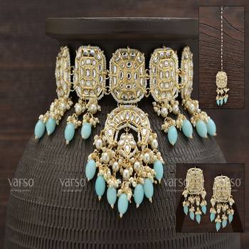 Blue pearl necklaces 2