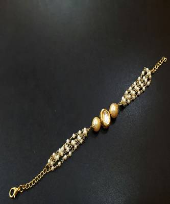 Classic Gold Tone Kundan Inspired  Pearl Bracelet 1