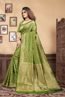 Mehendi Woven Silk Blend Saree With Blouse