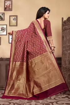 Maroon Woven Silk Blend Saree With Blouse
