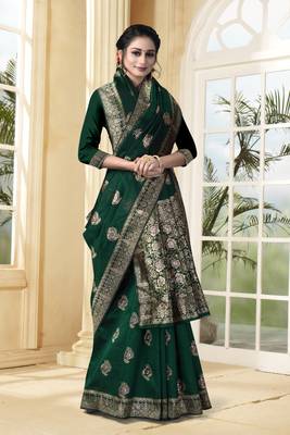 Green Woven Silk Blend Saree With Blouse 3