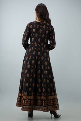 ftDiva Women Open Frong Anarkali kurta With Pant Set  in Multi 2