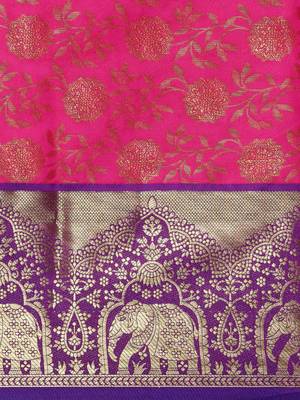 Rani pink woven silk saree with blouse 3