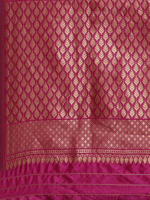 Navy Blue Woven Silk Blend Saree With Blouse 4