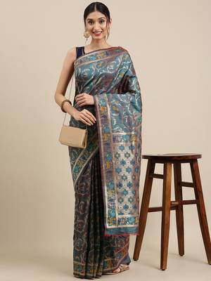 Green Woven silk blend Blend Saree With Blouse 1