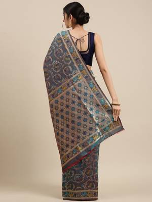 Green Woven silk blend Blend Saree With Blouse 2