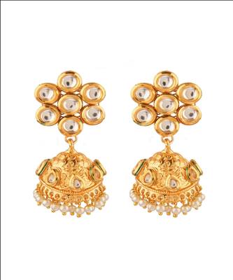 Gold earrings 1