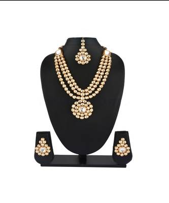 Gold party-jewellery 1