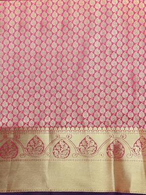 Pink woven silk saree with blouse 3