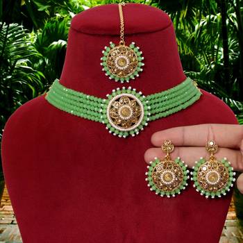 Green necklace-sets 2