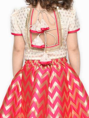 Girls Magenta & Cream-Colored Ready to Wear Lehenga & Blouse With Dupatta 3