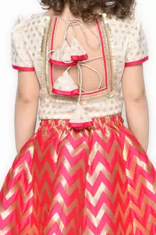 Girls Magenta & Cream-Colored Ready to Wear Lehenga & Blouse With Dupatta