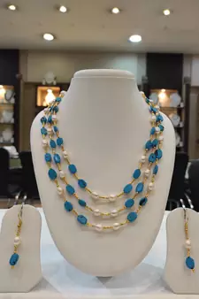 White pearl necklaces