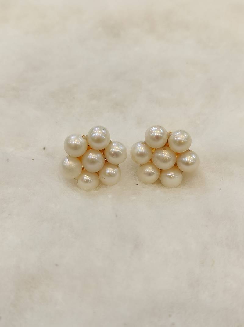 White pearl earrings