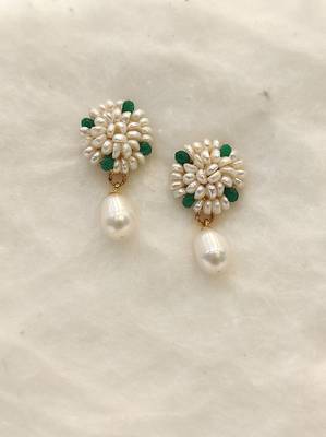 Green pearl earrings 1
