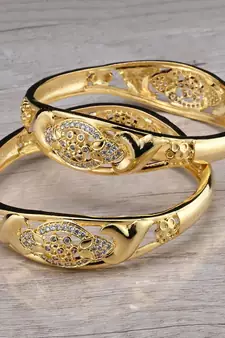 Gold Plated Designer American Diamond Bangles BD608