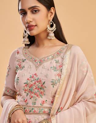 Light-pink embroidered georgette salwar 4