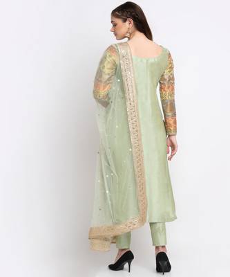 Graceful Green Banarasi Sleeve Kurti with Straight Pants and Net Sequins Dupatta 2
