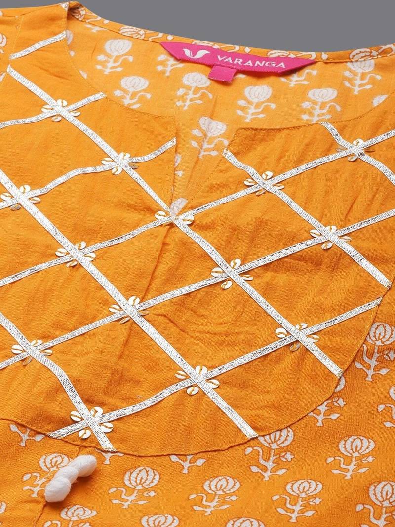 varanga-women-mustard-yellow-geometric-printed-keyhole-neck-flared-sleeves-quirky-kurta